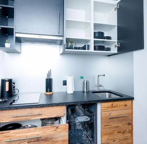 Small But Wow! With Pool @ The Appartement